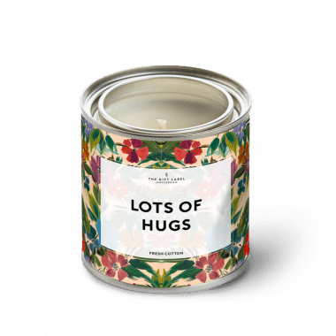 Candletin310gr - Lots Of Hugs FW24 - Fresh Cotton